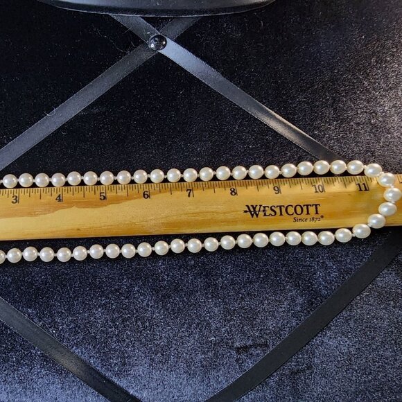 Vintage Roman Jewelry Company RMN Faux Pearl Necklace - Picture 2 of 4